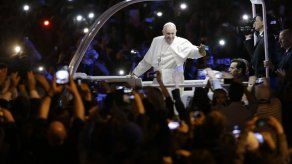 El papa se reunió con víctimas de abusos sexuales en Filadelfia El papa se reunió con víctimas de abusos sexuales en Filadelfia