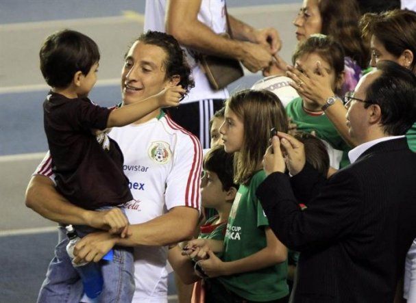Mexico reconoce cancha del Rommel Fernández