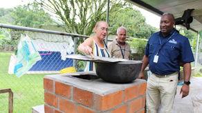 Estufa ecológica: MiAmbiente entrega estufas en La Mesa Estufa ecológica: MiAmbiente entrega estufas en La Mesa