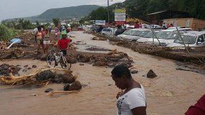 La devastada isla de Dominica se prepara para la llegada de Grace