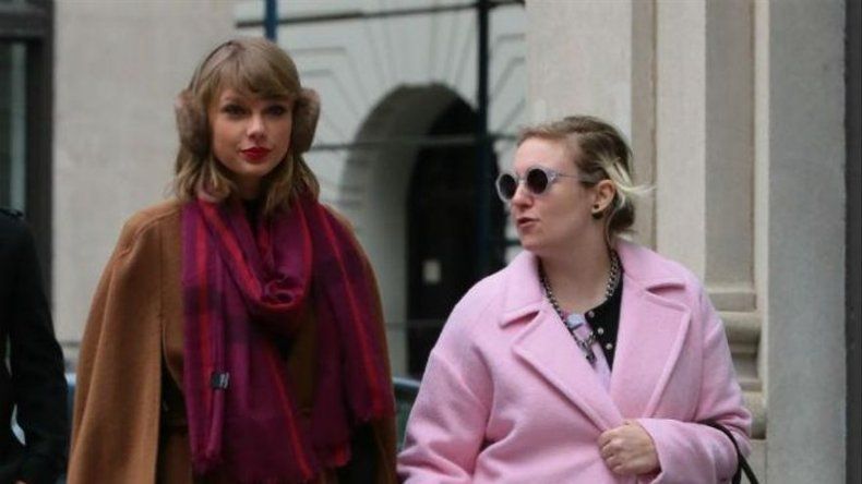 Taylor Swift consigue que Lena Dunham contrate a un entrenador personal