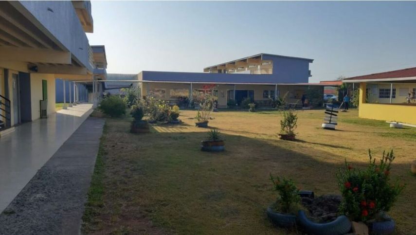 Padres de familia del Centro Educativo Guillermo Endara Galimany confirman que sus hijos no asistirán este 7 de marzo a este colegio.