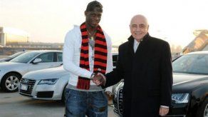 Balotelli: Hace mucho tiempo que quería jugar en el Milan