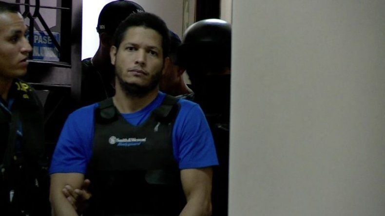 Ventura Ceballos renuncia a defensa pública y se suspende audiencia