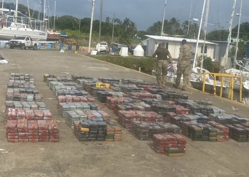 Paquetes de droga decomisados en Guna Yala.