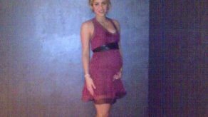 Shakira le roba el mandado a paparazzis y muestra su pancita