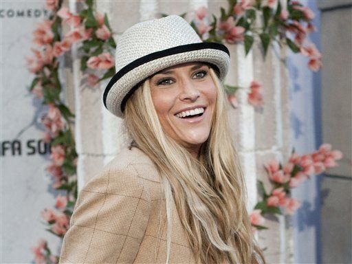 Ex esposa de Sheen se declara culpable de cargo por drogas