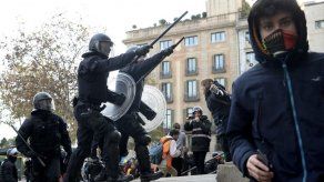 Once detenidos y 32 heridos durante protestas de separatistas en Cataluña