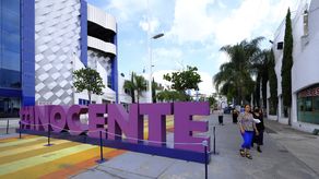 El mexicano, e Naasón Joaquín García, de 53 años, fue arrestado en 2019 en California y enfrentó más de 20 cargos penales por tráfico de personas y producción de pornografía, entre otros delitos.