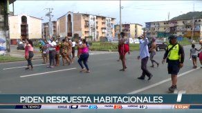 Residentes de El Amanecer y El Anochecer exigen soluciones habitacionales