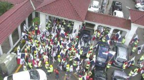 IBT niega atraso en pago a contratistas tras denuncia de trabajadores