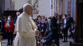El papa inicia una maratón de oración contra la pandemia El papa inicia una maratón de oración contra la pandemia