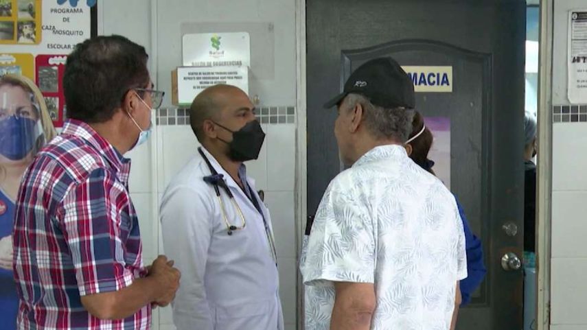 Médicos rechazan proyecto de ley que plantea atención 24/7 en instalaciones de salud.