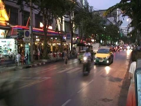 Las prostitutas van al colegio en Tailandia