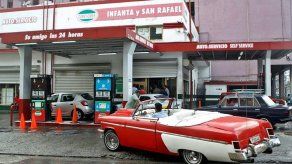 Gasolineras cerradas y ambiente en calma al comenzar restricción en Cuba