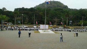 Funcionarios del TE realizaron cadena humana