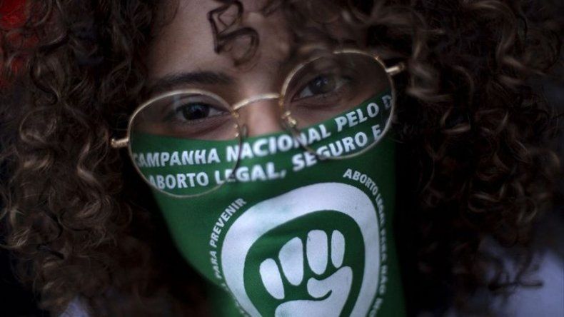 Realizan apostasía colectiva en Argentina tras rechazo Senado a aborto legal