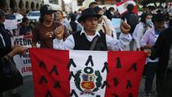 peru: cambio de ministros tras protestas y muertes peru: cambio de ministros tras protestas y muertes