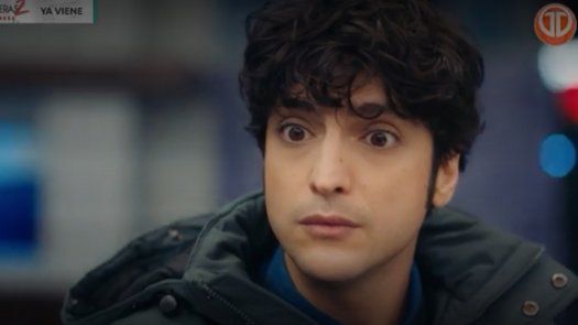 Alí se da cuenta que Nazli siente algo especial por él