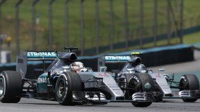 Hamilton y Rosberg dominan última práctica del GP de Brasil