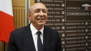 Ministro se defiende en caso de guardaespaldas de Macron