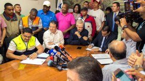 Varela dice estar muy contento por fin de la huelga del Suntracs Varela dice estar muy contento por fin de la huelga del Suntracs