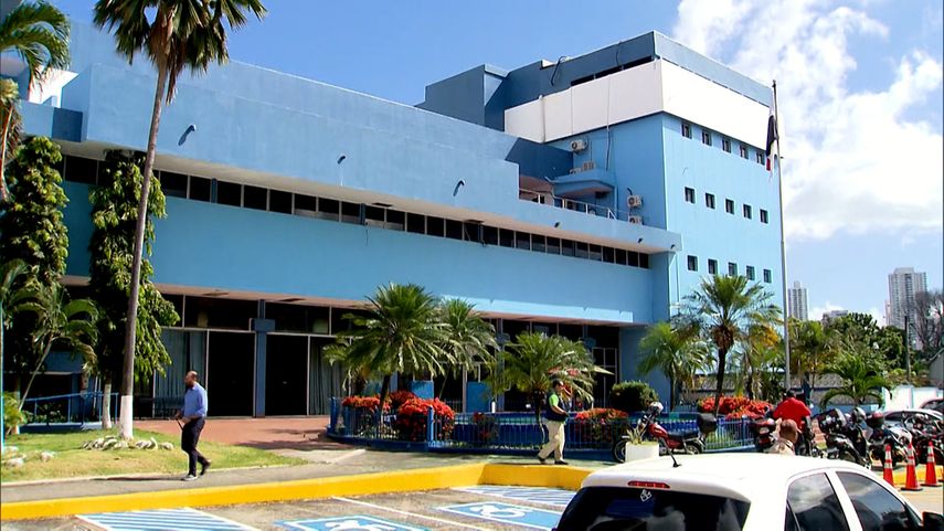 El Instituto de Acueducto y Alcantarillado Nacionales (Idaan).