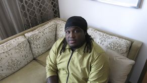 Sech es un amante del béisbol.