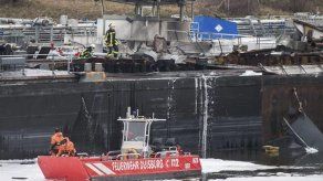 Explosión en buque cisterna en Alemania deja dos trabajadores muertos