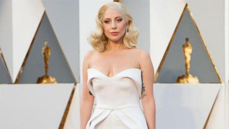Familiares de Lady Gaga se enteraron de su violación en los Óscar