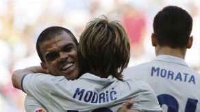 Zidane iguala un récord de triunfos con una goleada liderada por Modric