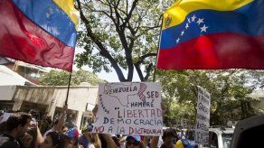 Muere transportista en protestas en Venezuela