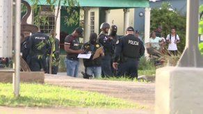 Frustran robo y privación de libertad en abarrotería de Altos del Ángel