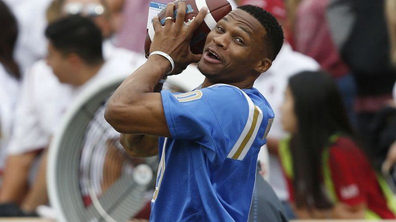 Westbrook se opera la rodilla; en duda para primer partido