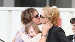 Keith Urban ha aprendido mucho en una familia solo de chicas