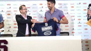 Saprissa presenta oficialmente a Penedo y al trinitense David