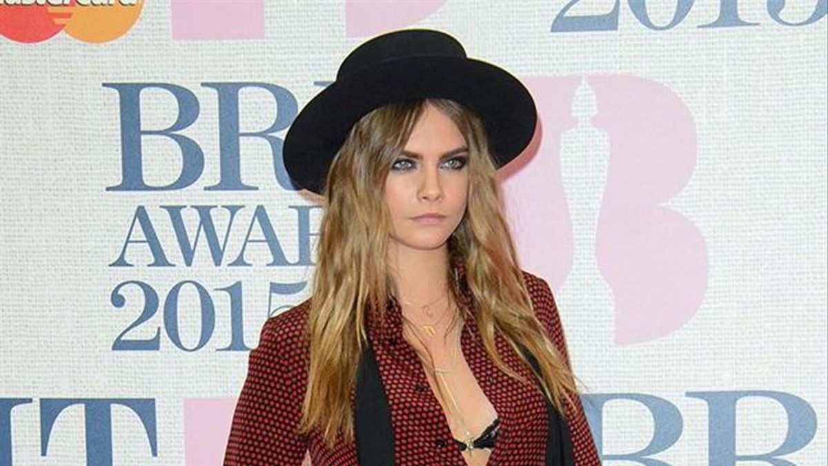 A Cara Delevingne le gusta estar desnuda