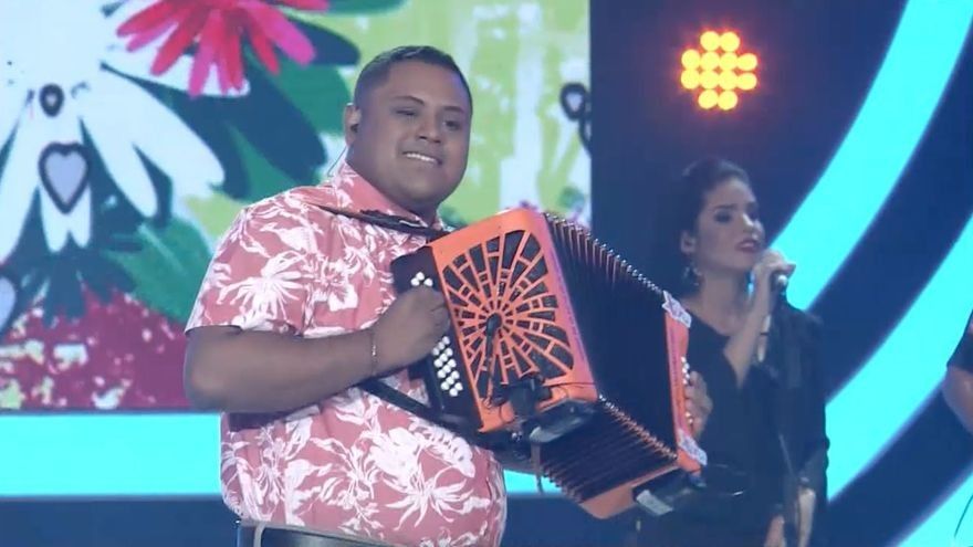 Rubén Mariscal interpreta Me gusta esa mujer