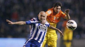 Barcelona gana al Deportivo 5-4 y mantiene ventaja