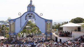 Monumento mariano más alto del mundo recibe a feligreses en Venezuela