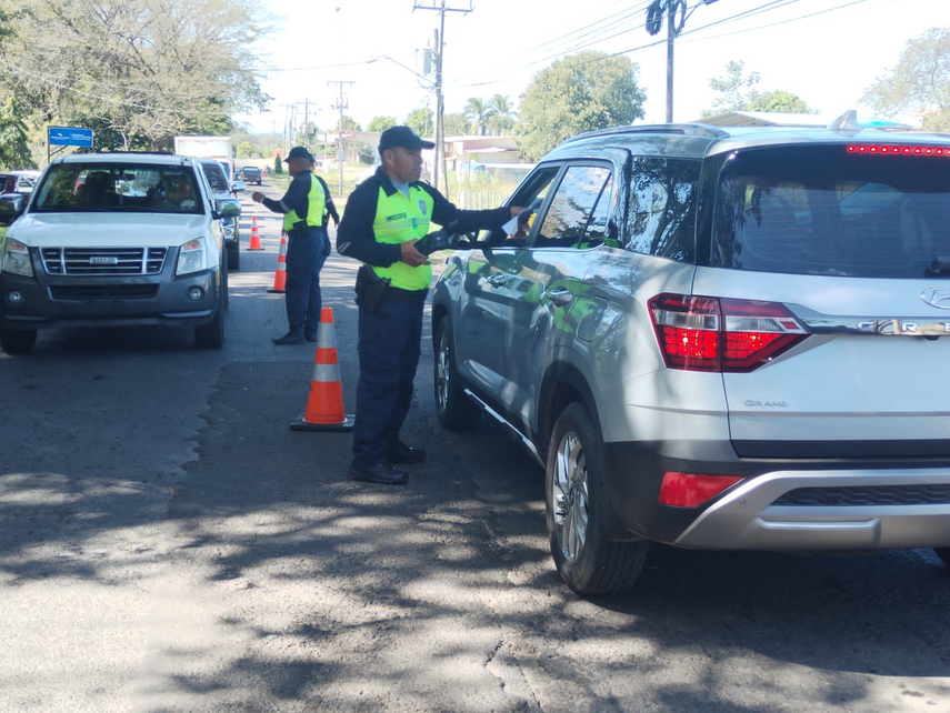 Policía Nacional. Dirección Nacional de Tránsito