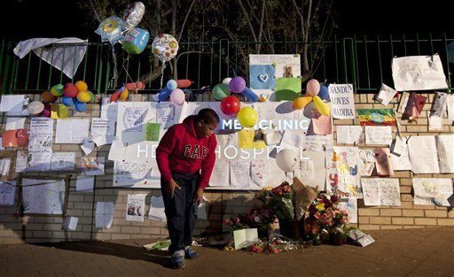 Sudáfrica: Nelson Mandela sigue en estado crítico