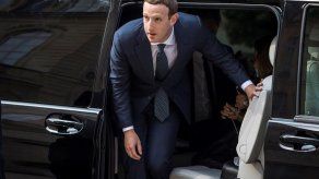 Acusan a Zuckerberg de crear un sistema malicioso para lucrarse con datos