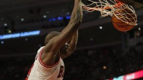 Chicago y Oklahoma salen airosos en jornada recortada de la NBA