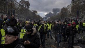 Incidentes y disturbios en movilización de chalecos amarillos en París Incidentes y disturbios en movilización de chalecos amarillos en París