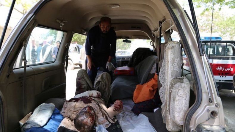 Al menos 73 muertos en accidente de tráfico en Afganistán