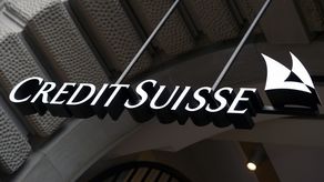 Credit Suisse dijo que ha revisado una gran cantidad de cuentas potencialmente asociadas con las denuncias, un 90% de ellas “están cerradas hoy o estaban en proceso de cierre antes de recibir las consultas de la prensa”.