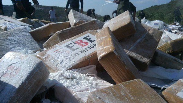 Policía Nacional incinera 5.7 toneladas de droga en Cerro Patacón