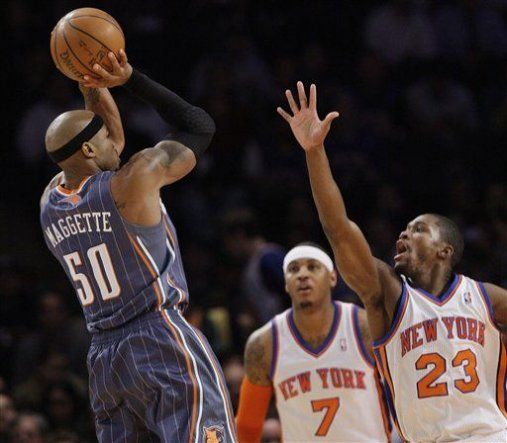 Nowitzki encabeza a Dallas en su juego 1.000; caen Knicks