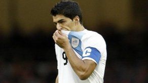 Londres: Suárez se va dolido